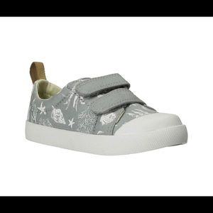 Clarks Doodles Halcy High Toddler shoes